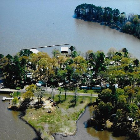 ホテル Holly Park Marina Milam エクステリア 写真