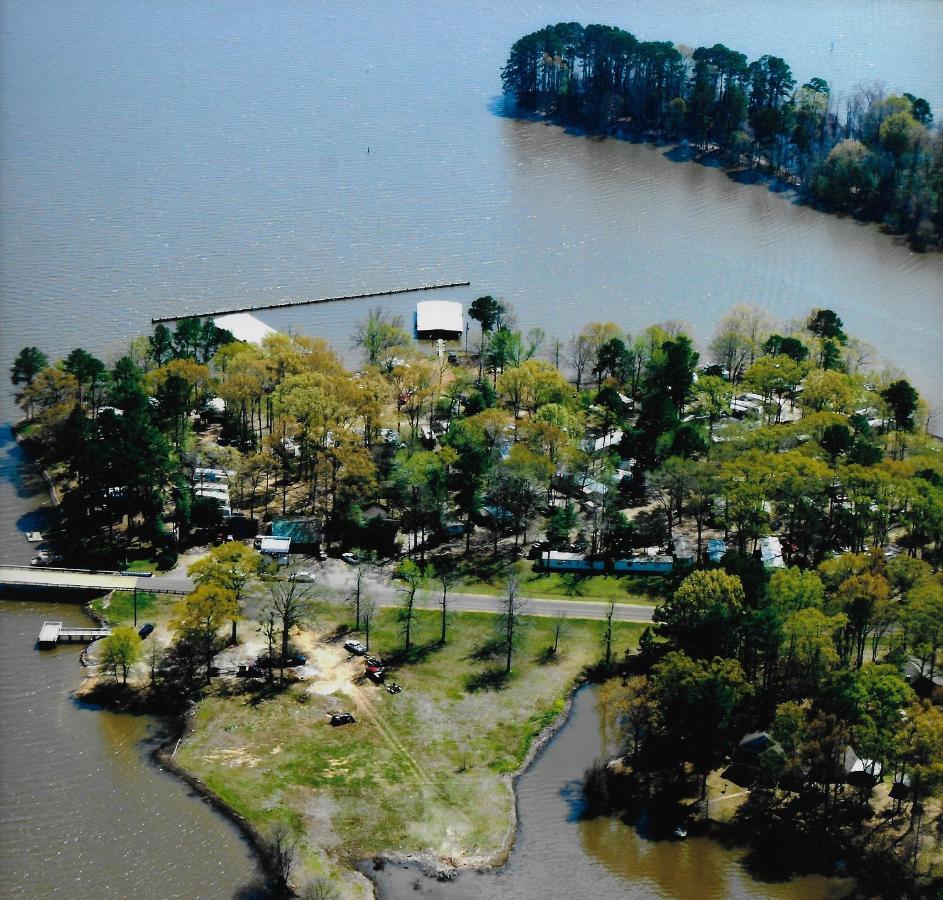 ホテル Holly Park Marina Milam エクステリア 写真
